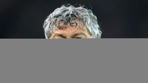 Mircea Lucescu, afectat de războiul civil din estul Ucrainei. În ziua în care împlinește 69 de ani, românul nu se poate bucura: "Am sărbătorit altfel decât pe timp de pace"