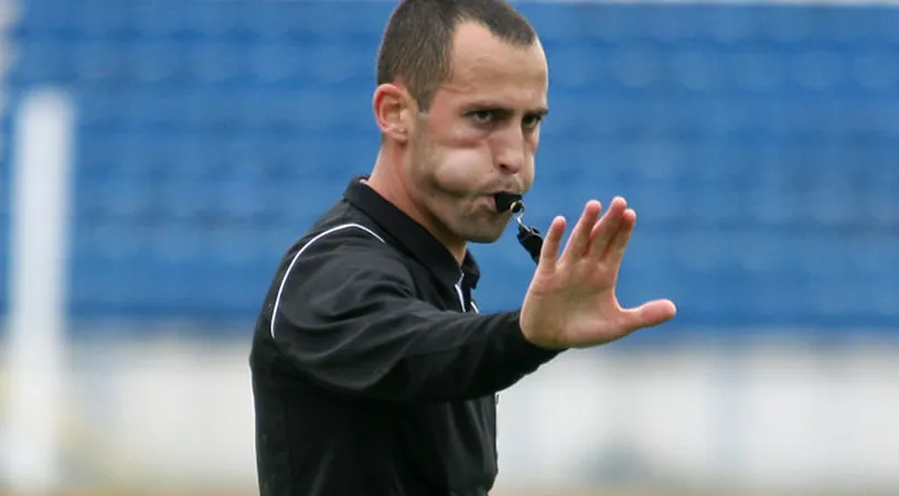 Se întâmplă în România! O brigadă de arbitri din Liga 1 a fost umilită în timpul meciului și bătută în vestiare! Ce au fost nevoiți să suporte: