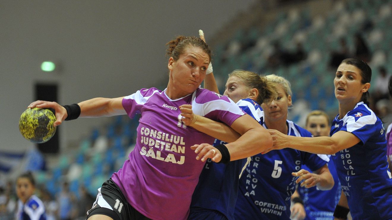 Amariei și Tadici au terminat la egalitate, 23-23, în SCM Craiova - HC Zalău. Partida s-a încheiat cu Tadici apărător pe semicercul Zalăului!