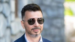 Simion Apreutese vrea să devină noul Gigi Becali cu totul: a negociat să cumpere şi Palatul din Aleea Alexandru, pe care actualul patron FCSB cere 25 de milioane de euro!