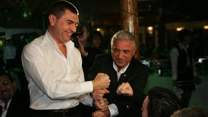 De ce a sărit Borcea cu picioarele pe frații Becali: recunoscând mituirea judecătoarei, impresarii scapă cu o pedeapsă mai ușoară. Borcea poate rămâne după gratii până spre 2025. Cum a căzut Victor Becali în capcana procurorului


