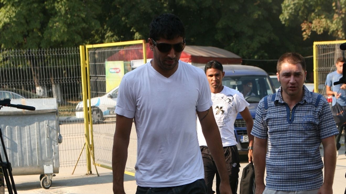 "Ganea și Miranda nu au mai fost la antrenamente** de săptămâna trecută!"