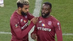 Kevin Boli, într-o situație disperată. Împrumutul la CFR Cluj îi expiră în vară și nu mai vrea să se întoarcă la echipa din China. „Fără fotbal, viața mea este diferită”