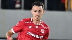 Acuzații grave ale internaționalului român Raul Opruț împotriva arbitrului Vădana: „M-a aşteptat să-mi dea roşu!”. De ce s-ar fi răzbunat centralul pe jucătorul lui Dinamo Bucureşti