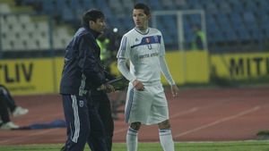 "Injectat" de Mititelu!** Mihai Costea refuză Steaua: "Vreau să fac performanță la Știința!"