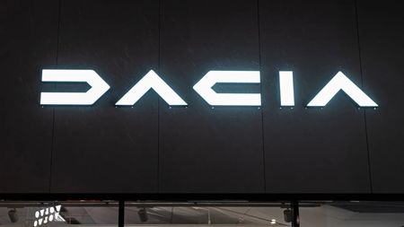 Sârbii au reacționat când au aflat că noua Dacia va fi produsă în Slovenia, nu în China
