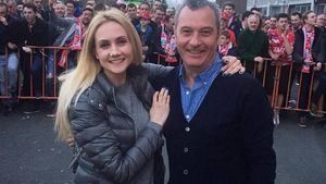 Continuă scandalul de la Dinamo: Luana Rednic iese la atac! "Îmi poate explica cineva unde este jaful armat făcut de mine și de tatăl meu?"