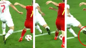 FOTO Penalty de cascadorii râsului!** Lucescu Jr: "E păcat de munca băieților"