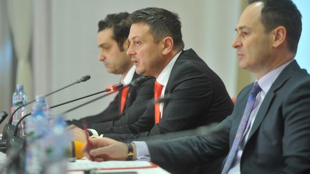 Foștii dinamoviști au pus tunurile pe conducerea "câinilor": "E prea mult ce se întâmplă acum la echipă". Reacții dure la adresa lui Stoican și Stanciu
