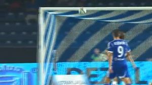 VIDEO - Legia Varșovia a  fost învinsă în ultima etapă din campionatul Poloniei