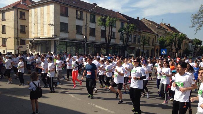 FOTO | Peste 1.000 de participanți la Crosul "Gabriela Szabo"! Printre cei prezenți, ministrul de Interne