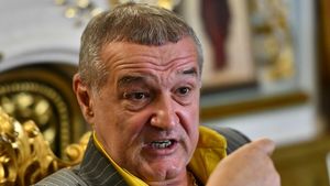 Gigi Becali, prima reacție după rușinea din FCSB – Rapid 1-5! Patronul a anunțat, prin ProSport, numele antrenorului care va pregăti echipa la anul: „M-am înțeles cu el! Băiatul a acceptat și a semnat” | EXCLUSIV