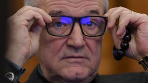 Gigi Becali a dezvăluit motivul pentru care a fost sunat de un jucător de la FCSB: „A început să plângă!”