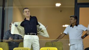 Becali: "Nici nu am putut să dorm de fericire aseară"** Ce spune despre greșeala lui Tătărușanu