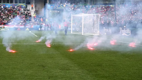 Au scăpat ușor. Croații, amendați cu 100.000 de euro pentru incidentele provocate de fani la meciul cu Cehia. Croația putea fi descalificată de la EURO