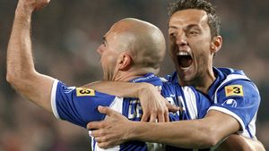 "Micul Buddha" se retrage!** Mijlocașul a jucat la cluburile rivale ale Barcelonei VIDEO