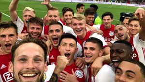 Momente grele pentru un coechipier al lui Răzvan Marin de la Ajax. Medicii l-au diagnosticat cu o afecțiune gravă