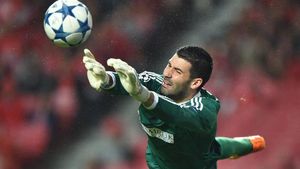 Portarul Astanei avertizează: "Terenul artificial va fi un dezavantaj pentru români!" Ce jucători din lotul lui Daum cunoaște și ce spune despre perioada în care a fost antrenat de Ioan Andone