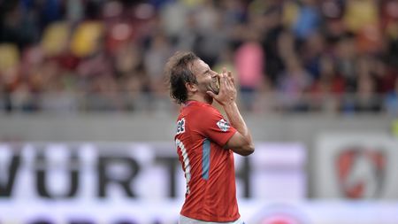 Teixeira pare decis să plece de la FCSB: "Nu știu dacă antrenorul mă dorește". Florinel Coman vede partea plină a paharului: "Uitați-vă câți suporteri aducem la stadion"