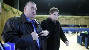 Dezvăluiri incredibile despre situația de la Timișoara: 'Iancu e cel mai prost om din fotbal!'** Manevre șocante și "țepe" de zeci de milioane de euro la Poli