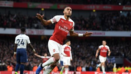 Spectacol total în nordul Londrei! Arsenal a învins-o pe Tottenham, la capătul unui derby cu 6 goluri. Cât de inspirat a fost Emery la pauză + cifre incredibile pentru Aubameyang