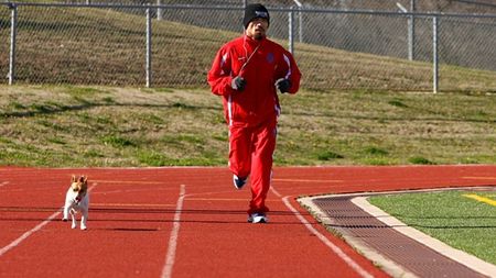 Tatăl lui Pacquiao e revoltat: "Nu e adevărat că i-am mâncat câinele lui Manny". Antrenorul filipinezului a dezvăluit că boxerul a fugit de acasă după "cina macabră" a tatălui său | VIDEO