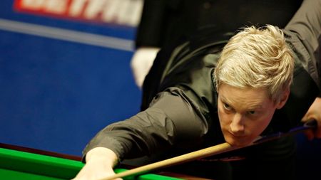 La două puncte de break-ul maxim! Neil Robertson a încheiat meciul cu Ali Carter în stil de campion, cu un break de 145 de puncte. O'Sullivan, victorie fără emoții în fața lui Stevens. Marți încep sferturile Mondialului