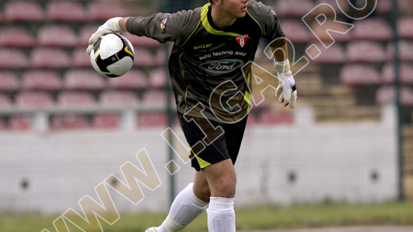 Dinamo se întărește de la UTA! Bălgrădean, în "Ștefan cel Mare"