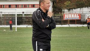 Dorinel Munteanu, responsabil în lupta cu pandemia de coronavirus, dar nu își iartă jucătorii: „Să se pregătească acasă!” | VIDEO EXCLUSIV ProSport Live