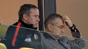 Laurențiu Reghecampf a fost la un pas de FCSB! Gigi Becali a făcut dezvăluri incredibile: „Ar fi trebuit să renunț la alte două persoane din club!”