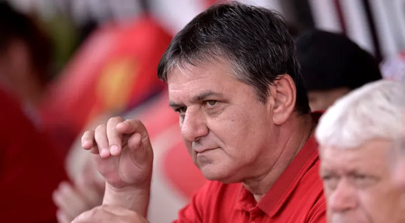 Steaua a confirmat demisia lui Marius Lăcătuș.** 