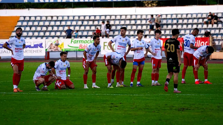 Achiziții de la FC Voluntari și Știința Poli Timișoara pentru SCM Râmnicu Vâlcea. Constantin Schumacher a renunțat și la șase jucători, cinci dintre ei fiind aduși vara aceasta!