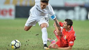 "Mă înjurau de toată familia, de toți morții!" Alex Ioniță a explicat cum a "reușit" să ia două galbene în 30 de secunde: "Gnohere m-a înjurat și mi-a dat o palmă, apoi..."