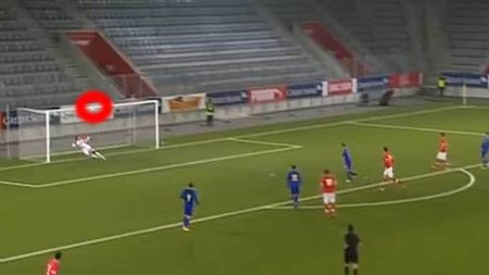 Nici lui Ronaldo nu îi ies prea des așa execuții. VIDEO - Portarul nu a putut anticipa vreun moment traiectoria acestei "torpile"