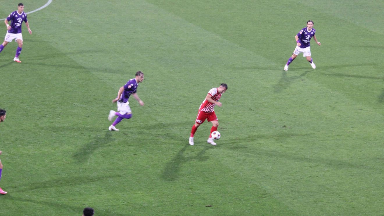 UTA - Rapid în debutul etapei 4 din Superliga. Pauză la Arad
