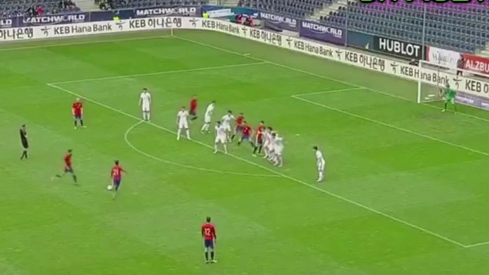 S-a dezlănțuit Furia Roja! Spania a "demolat" Coreea de Sud înainte să plece spre Euro! VIDEO Execuția magistrală a lui Silva din lovitură liberă