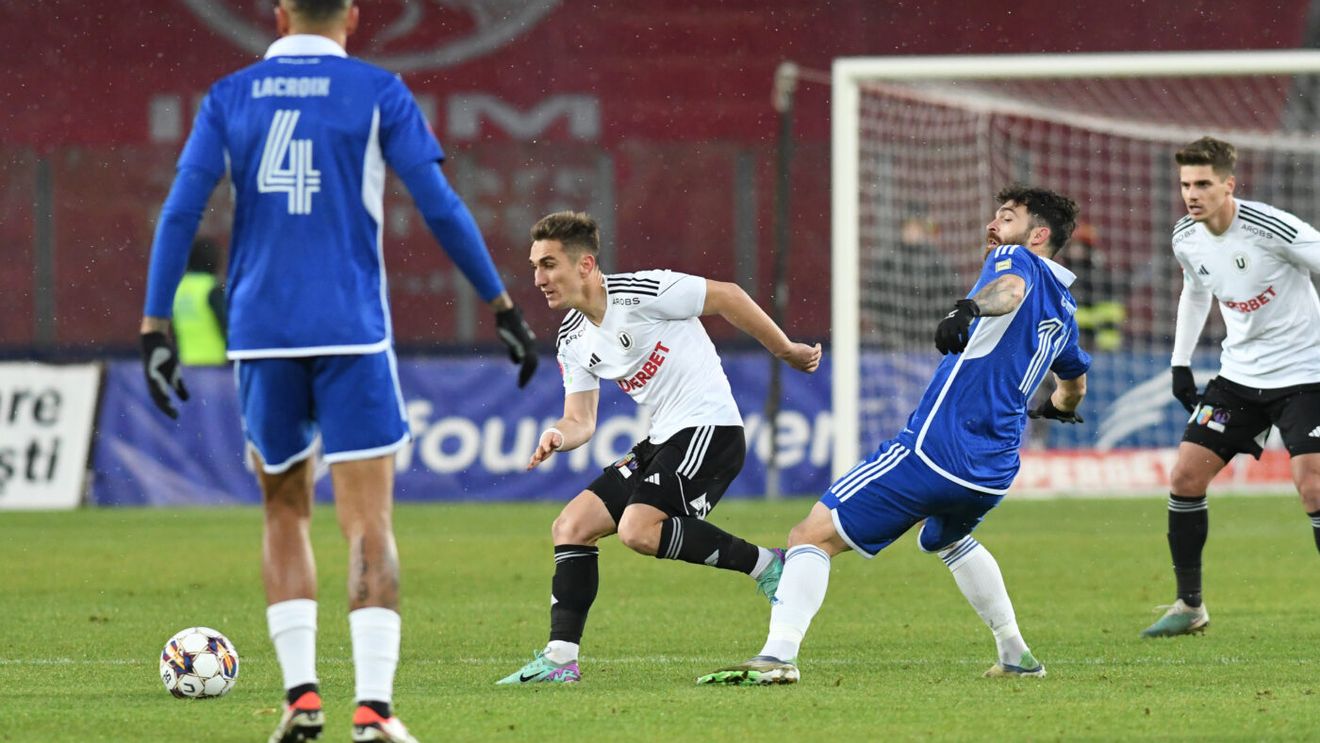 Universitatea Cluj - FC U Craiova 2-1, în etapa a 18-a din Superliga. „Șepcile roșii” urcă pe loc de play-off, oltenii rămân în zona periculoasă a clasamentului