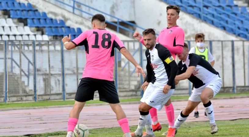 Unirea Alba Iulia și CSC Sânmartin și-au câștigat meciurile restante din etapa a 3-a. Dejul a ratat șansa de a egala liderul, Satu Mare n-a putut înscrie din penalty