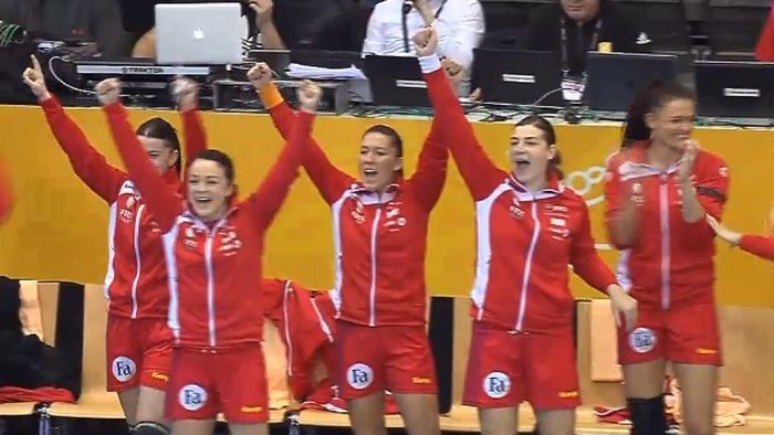 LIVE TEXT | E România, nu Espana. Victorie mare pentru Neagu și colegele ei, 19-17. Elevele lui Martin Ambros sunt matematic în optimile de finală ale CM. "Cine sare? Ro-mâ-nia! Ole! Ole!" 