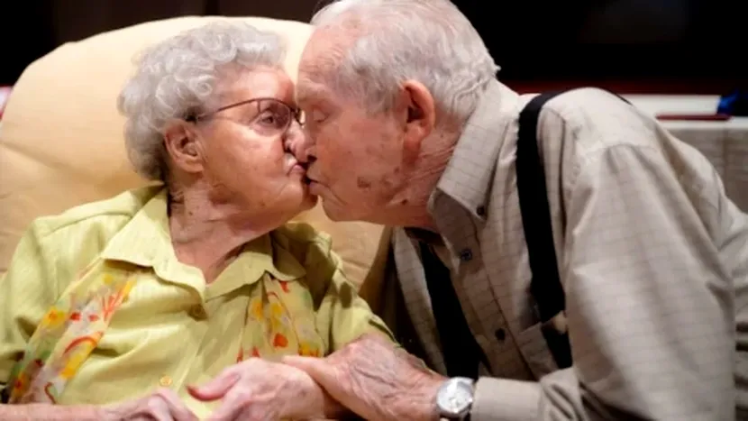 Au fost căsătoriți timp de aproape 80 de ani și au murit la câteva ore distanță unul de celălalt