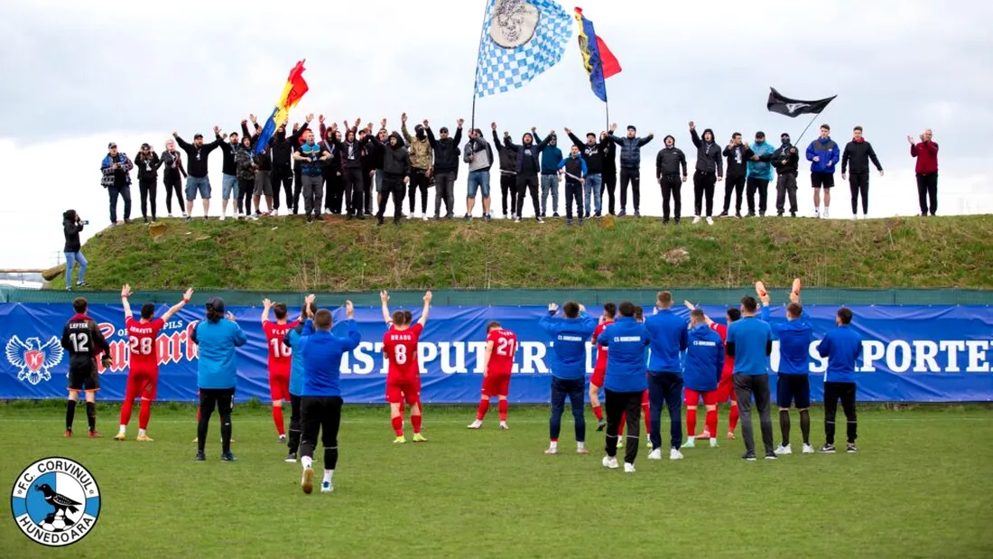 CS Hunedoara, prima echipă din Liga 3 care și-a asigurat locul 1 în play-off! Formația lui Florin Maxim, gata de meciurile de foc din barajul de promovare în Liga 2