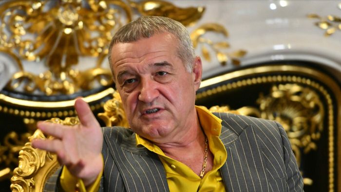 Gigi Becali își face singur tratamentul împotriva virusului HMPV. L-a șocat pe doctor: „Bă, tu cunoști vena mea mai bine ca mine? Eu îmi bag în venă!”. EXCLUSIV