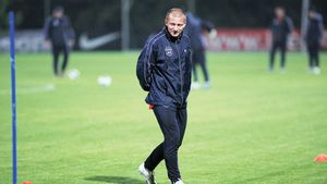 "Nu o văd pe Steaua să ajungă foarte departe în Europa!"** Unde a greșit Reghecampf și ce spune Munteanu despre venirea la Dinamo: "Poate fi o soluție"
