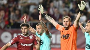 Se pregătește plecarea lui Răzvan Sava? CFR Cluj vea să transfere un uriaș de doi metri pentru a-și securiza poarta
