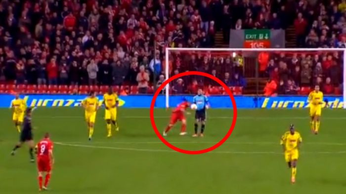 Fanii de pe Anfield nu au înțeles nimic!** VIDEO Golul lui Agger a băgat pe toată lumea în ceață! A fost anulat corect?
