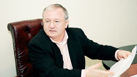 "Memoriul este doar o furtună într-un pahar cu apă"