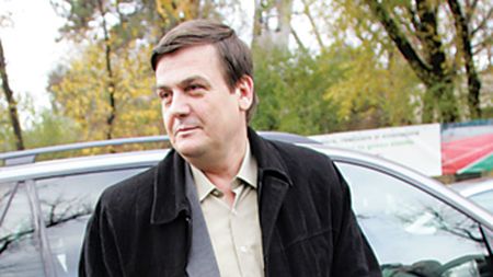 'Poate domnul Condescu a cumpărat AEK Atena** și noi nu știm'