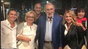 CULISE | Omul care veghează din umbră asupra Simonei. Ea a trimis-o pe Halep să efectueze investigația prin RMN: "Este prietena mea de suflet"