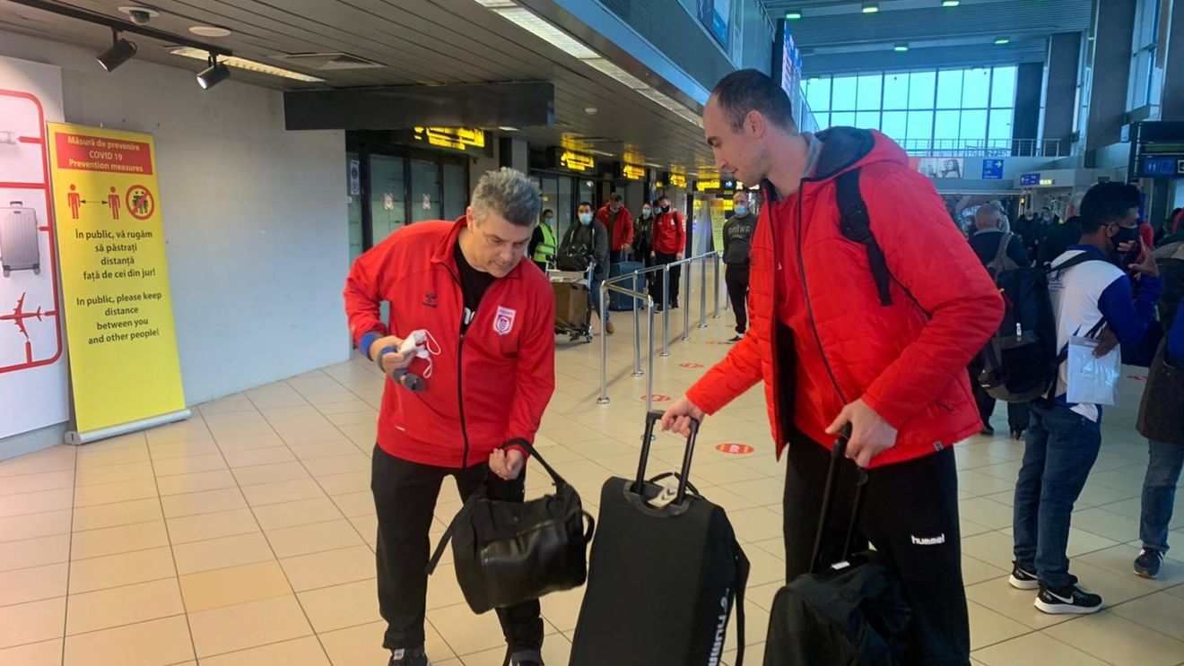 Xavi Pascual, exigent după eșecul lui Dinamo cu Barcelona: „Suntem departe de ceea ce putem realiza!” Vali Ghionea: „A fost o înfrângere frumoasă!”