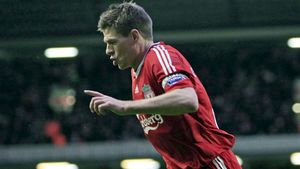 PREMIER LEAGUE / "11-le" ideal în viziunea Goal.com